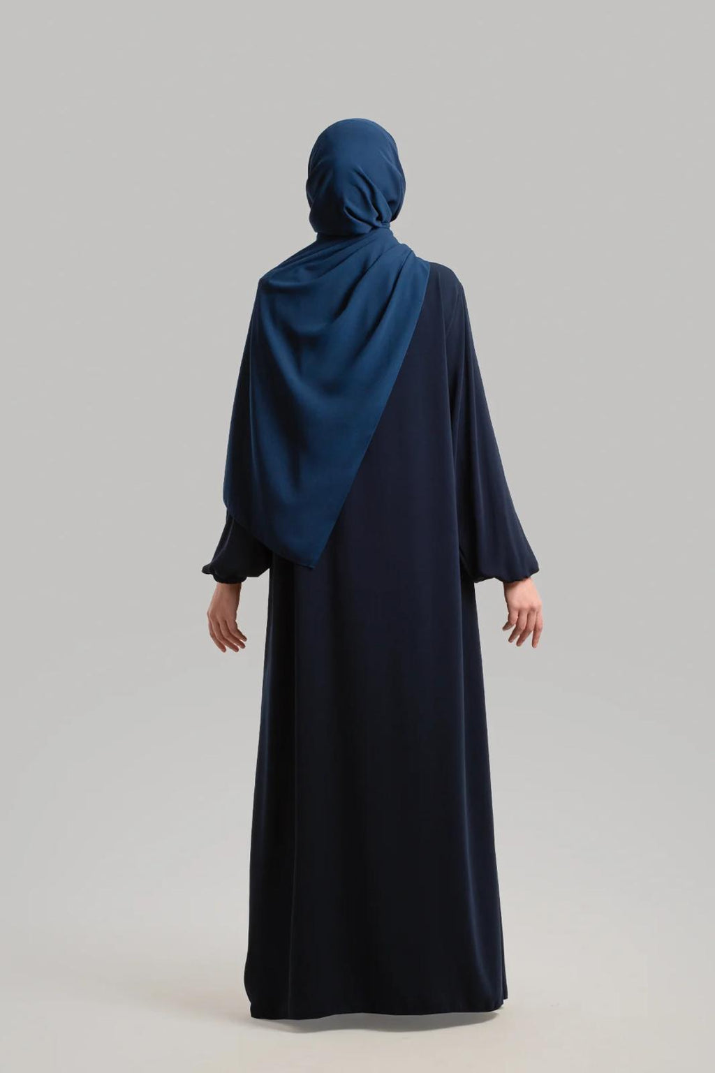 Arya Abaya met volledige rits