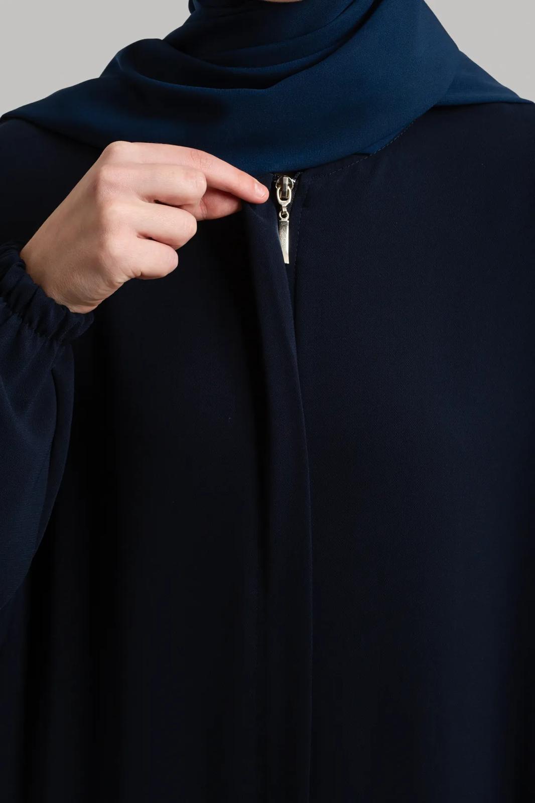 Arya Abaya met volledige rits